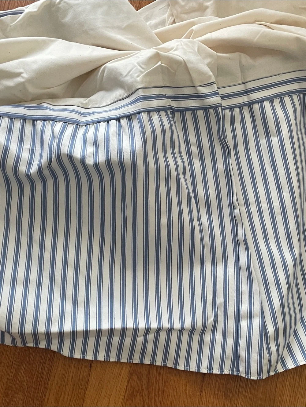 NEW IKEA FLEKKE Blue and White Striped King size Bed Skirt